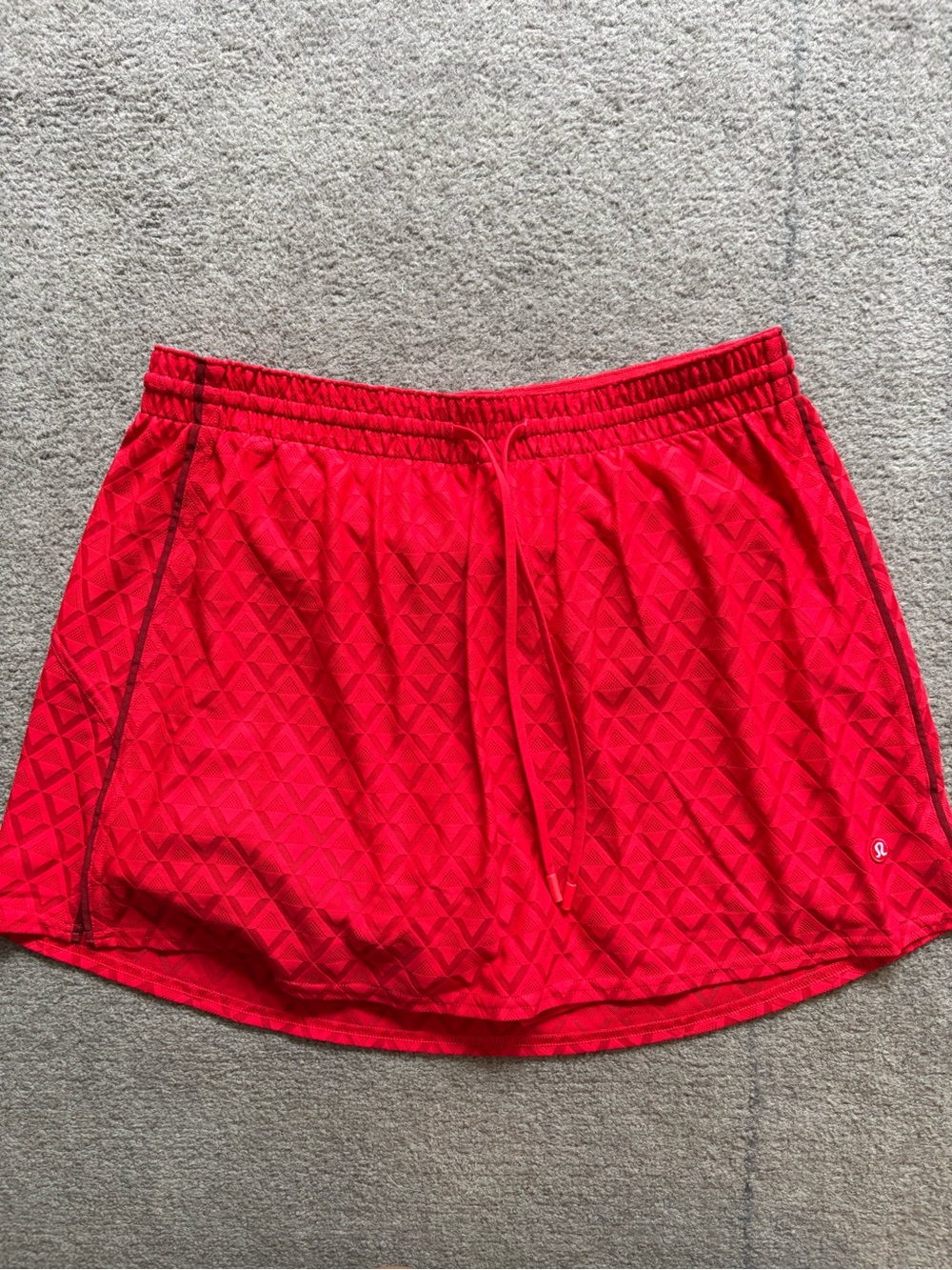 Lululemon Textured Mesh High-Rise Tennis Skirt – Red
